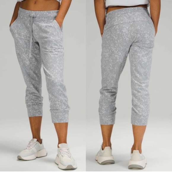Lululemon Ready to Rulu Jogger Crop - Picture 2 of 10